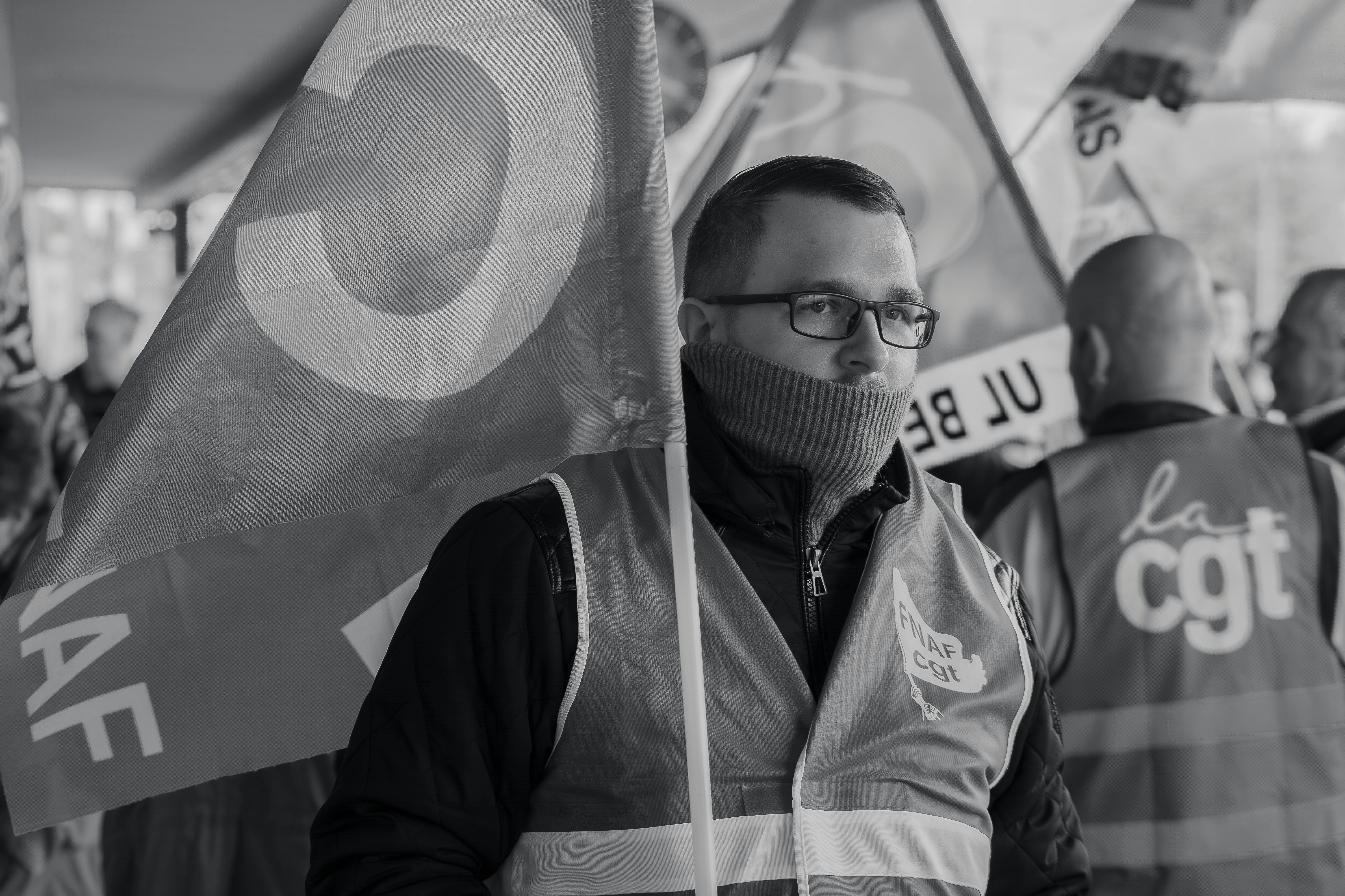 Sătmărenii se alătură protestelor masive din București alături de mii de sindicaliști din țară.