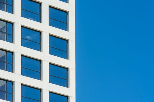 Foto profissional grátis de aparência, arquitetura contemporânea, céu azul