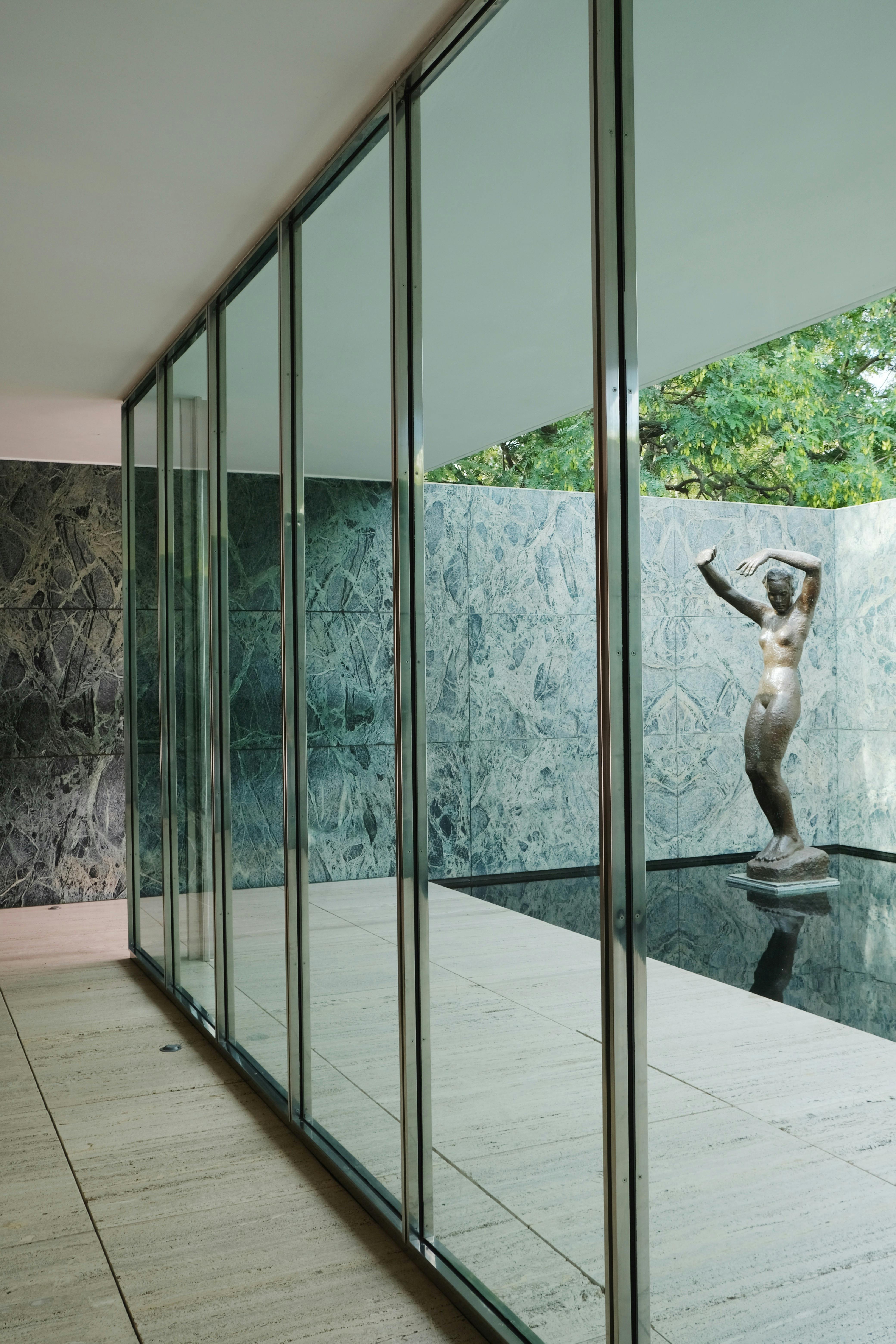 Gạch Marble Trắng Vân Mây: Xu Hướng Trang Trí Nhà Cửa 3 Gạch Marble Trắng Vân Mây: Xu Hướng Trang Trí Nhà Cửa