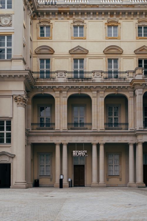 Square Museum Building Traditional Museum by the Square in Berlin · Free Stock Photo