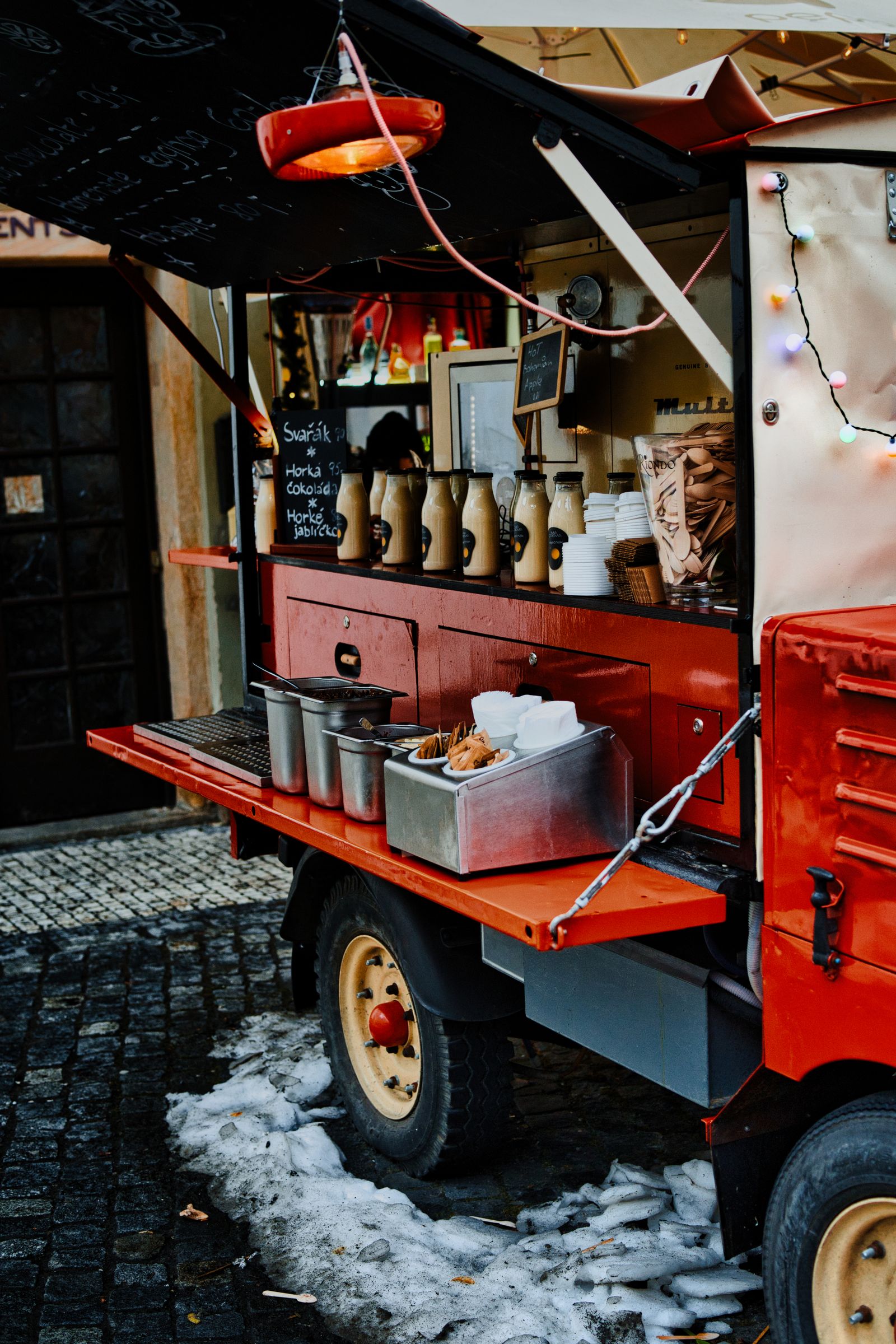 Street food cart set up for service — Google Review Widget for Electrician Website Miami Gardens