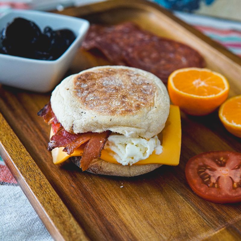 Sausage, Pepper and Cheddar Breakfast Egg Muffins