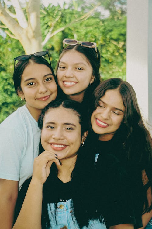 Foto d'estoc gratuïta de adolescents, alegre, amics