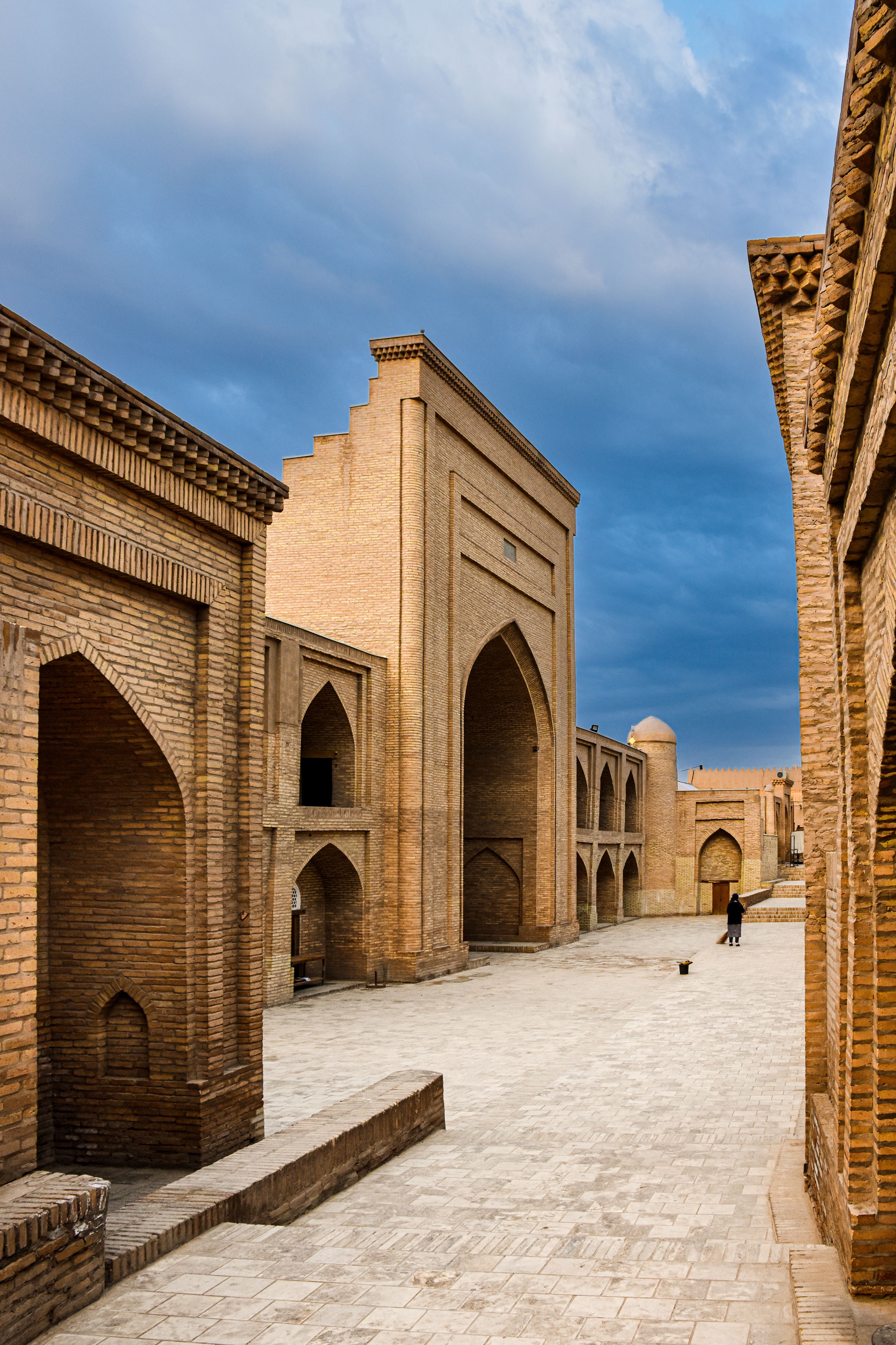 Explore the stunning historic architecture of Khiva's old town, showcasing timeless Islamic design.