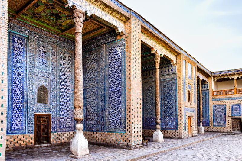 Tash Hauli Palace & the Madrasas