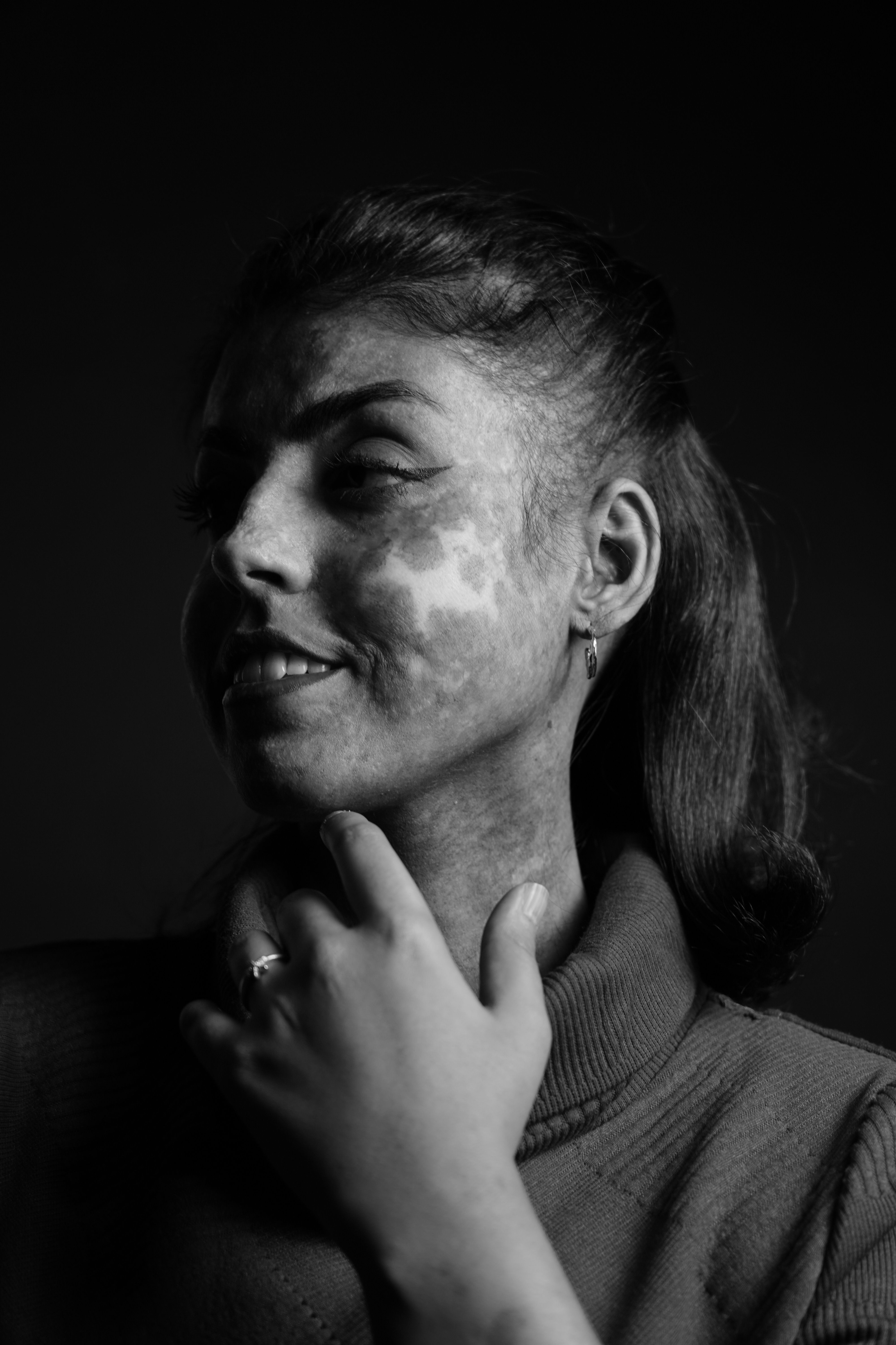 Portrait of Woman in Black and White · Free Stock Photo