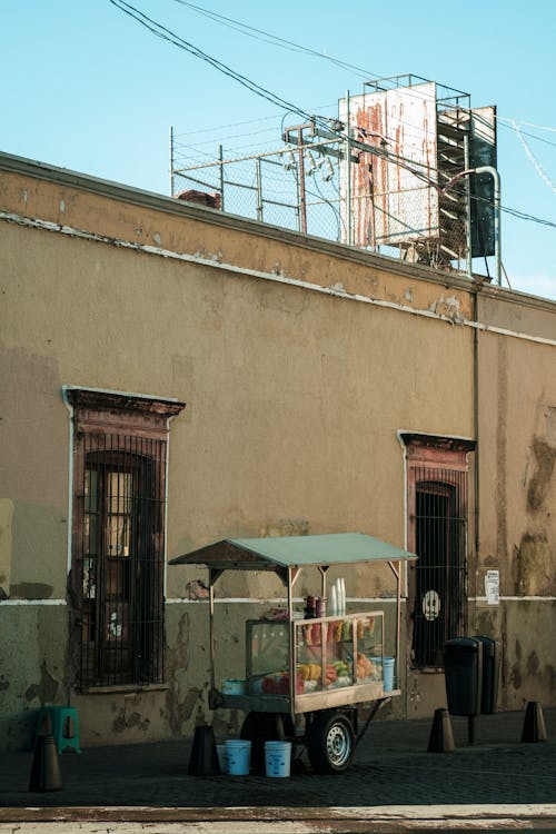 Foto profissional grátis de calçada, calçadas, carrinho