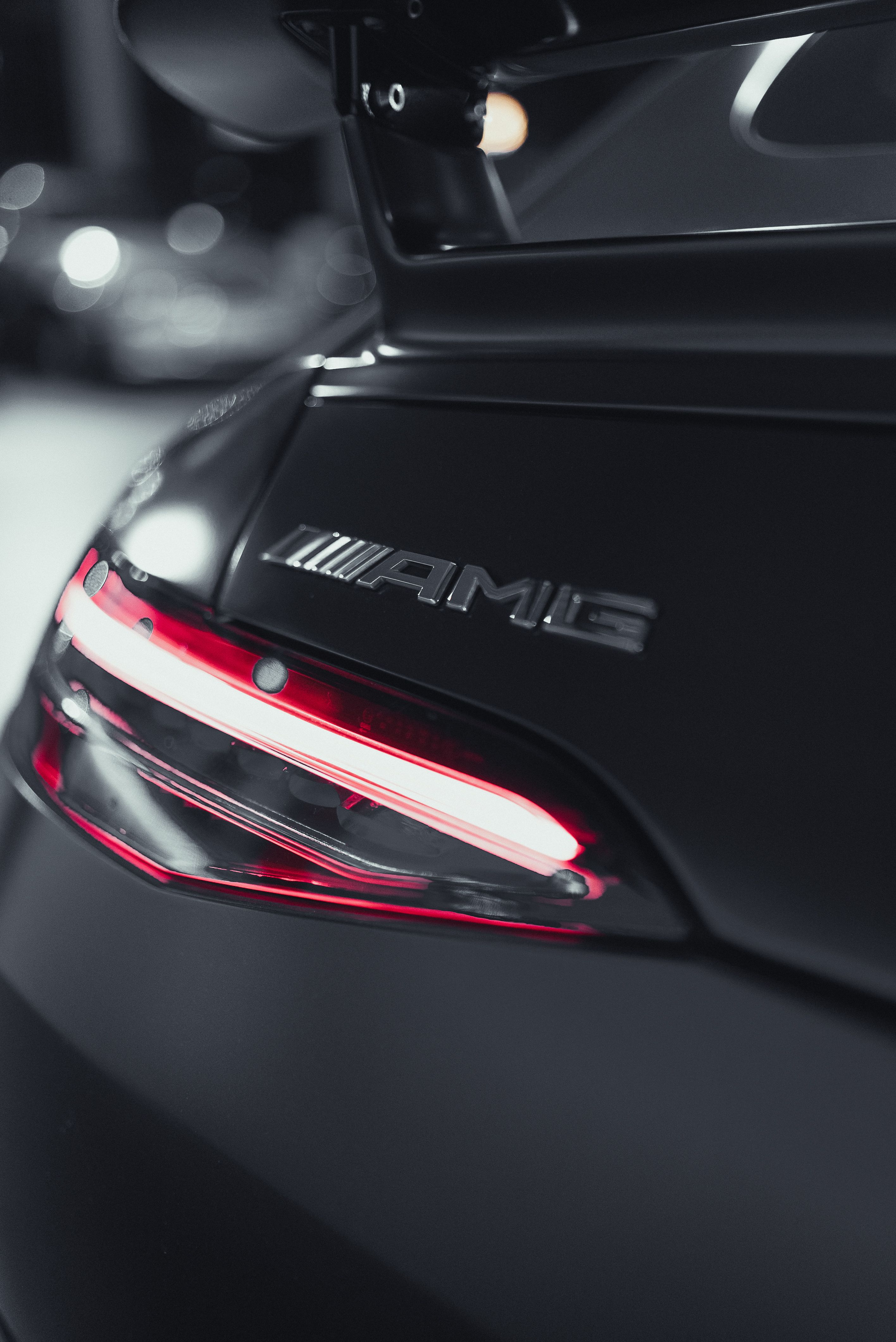 Portachiavi Auto Di Lusso AMG In Pelle Scamosciata - Mercedez Benz - Spedizione Veloce Dal Regno Unito
