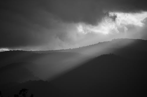 Základová fotografie zdarma na téma černobílý, hory, kopce