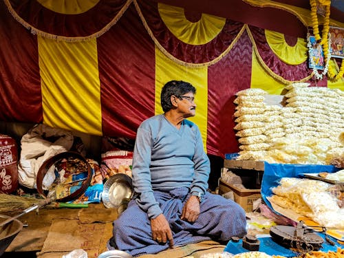 Foto d'estoc gratuïta de assegut, bazar, comercialitzar