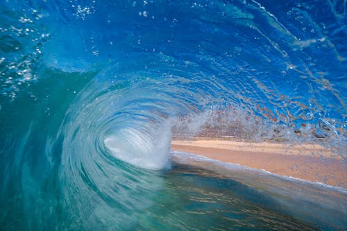 Ocean Wave Tube