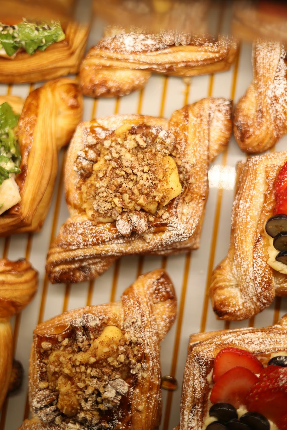 Crispy Apple and Walnut Wreath Salad