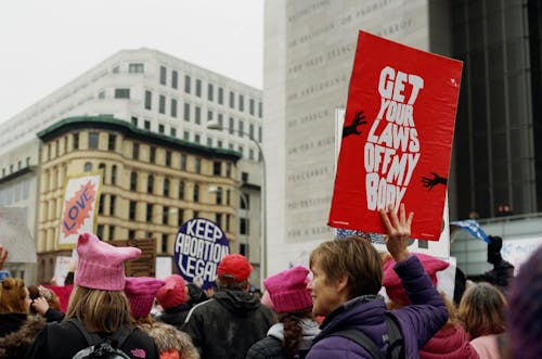 Kostnadsfri bild av abort, affischer, feminism