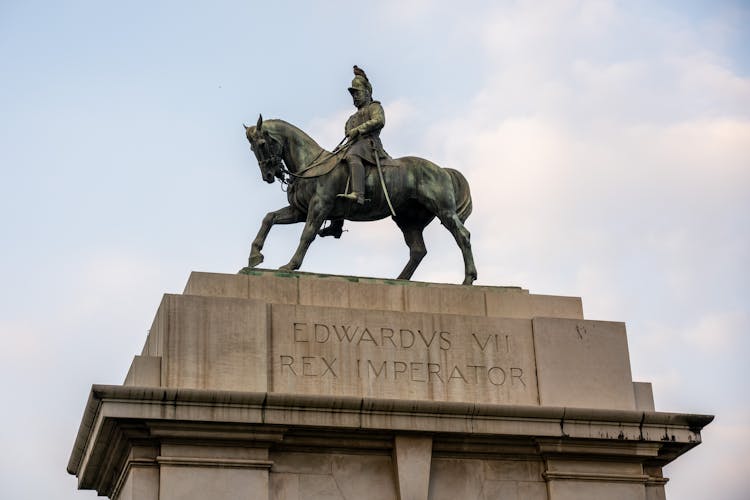 Monument Of King Edward VII