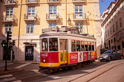 Tram 28 heritage route with context — Lisbon