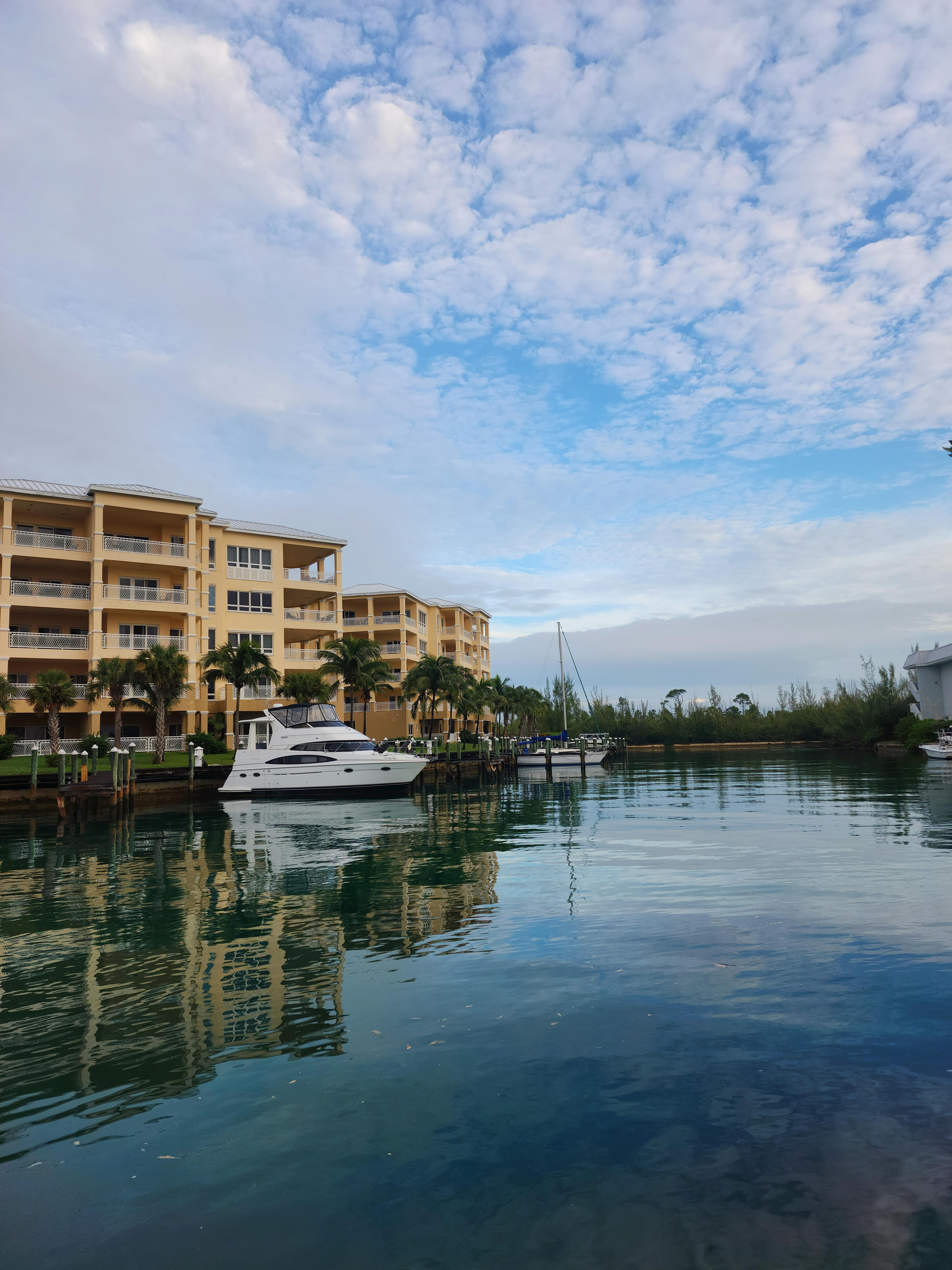 Yacht Moored on the Dundee Bay Channel at Suffolk Court Waterfront