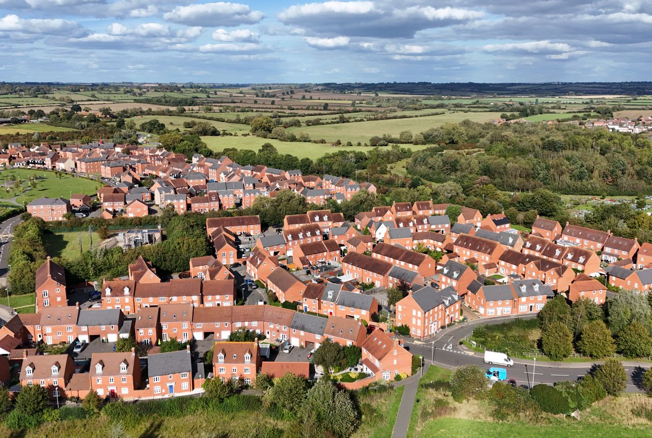 House clearance Bletchingley — removals work in progress