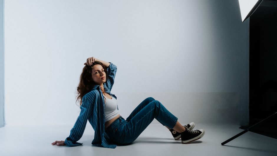 creative session natural light lifestyle photo 2