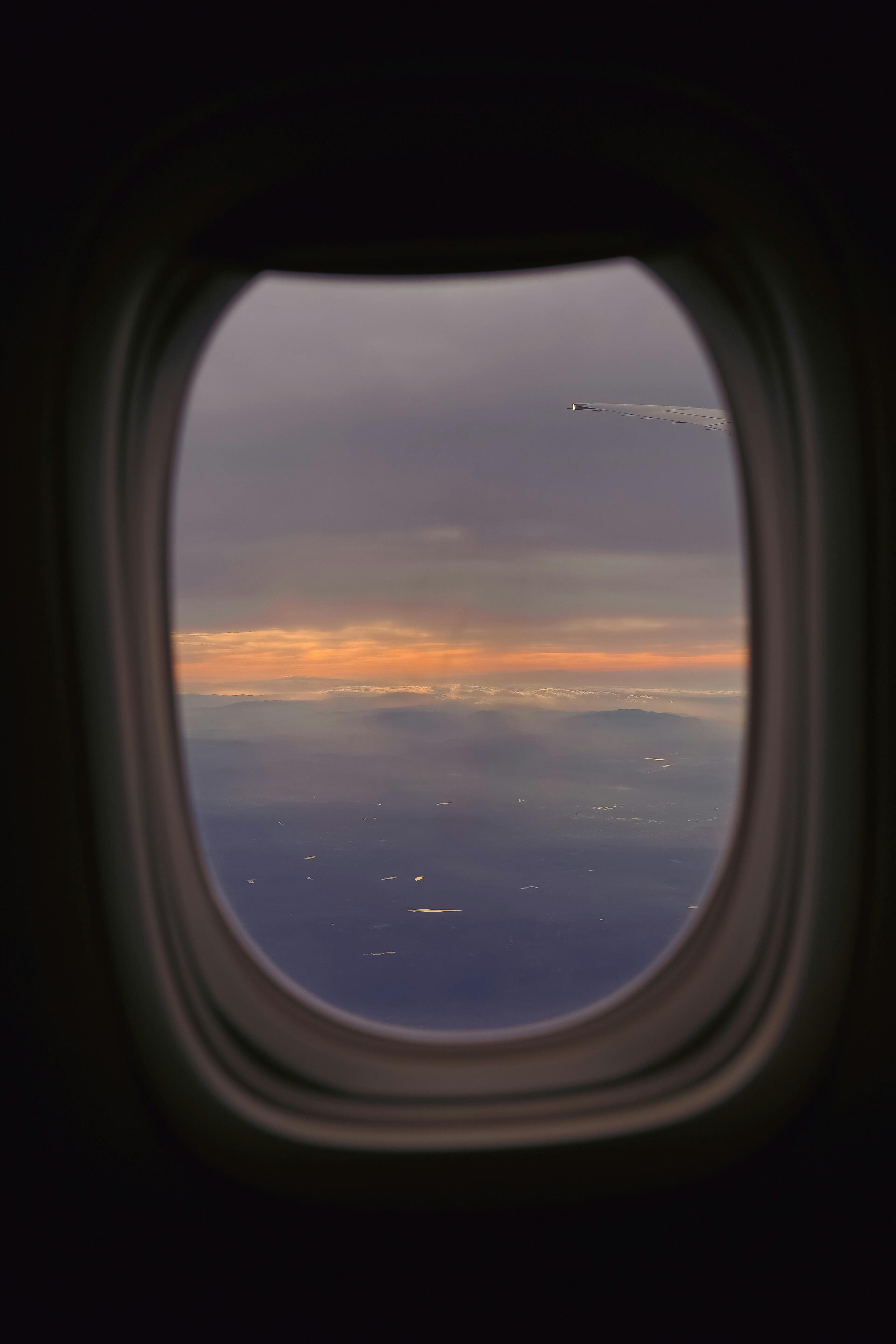 Poland Scrambles Jets as Russian Strikes Hit Kyiv Amid Key US-Ukraine Diplomatic Push