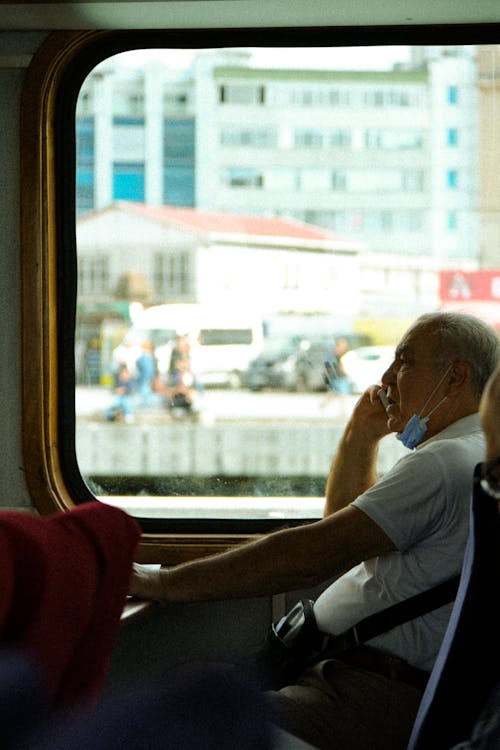 Kostnadsfri bild av äldre, fönster, kollektivtrafik
