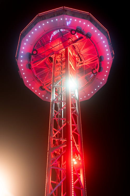 Kostnadsfri bild av höghus, julmarknad, tivoli