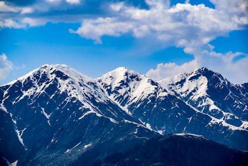 Darmowe zdjęcie z galerii z fotografia lotnicza, góry, krajobraz