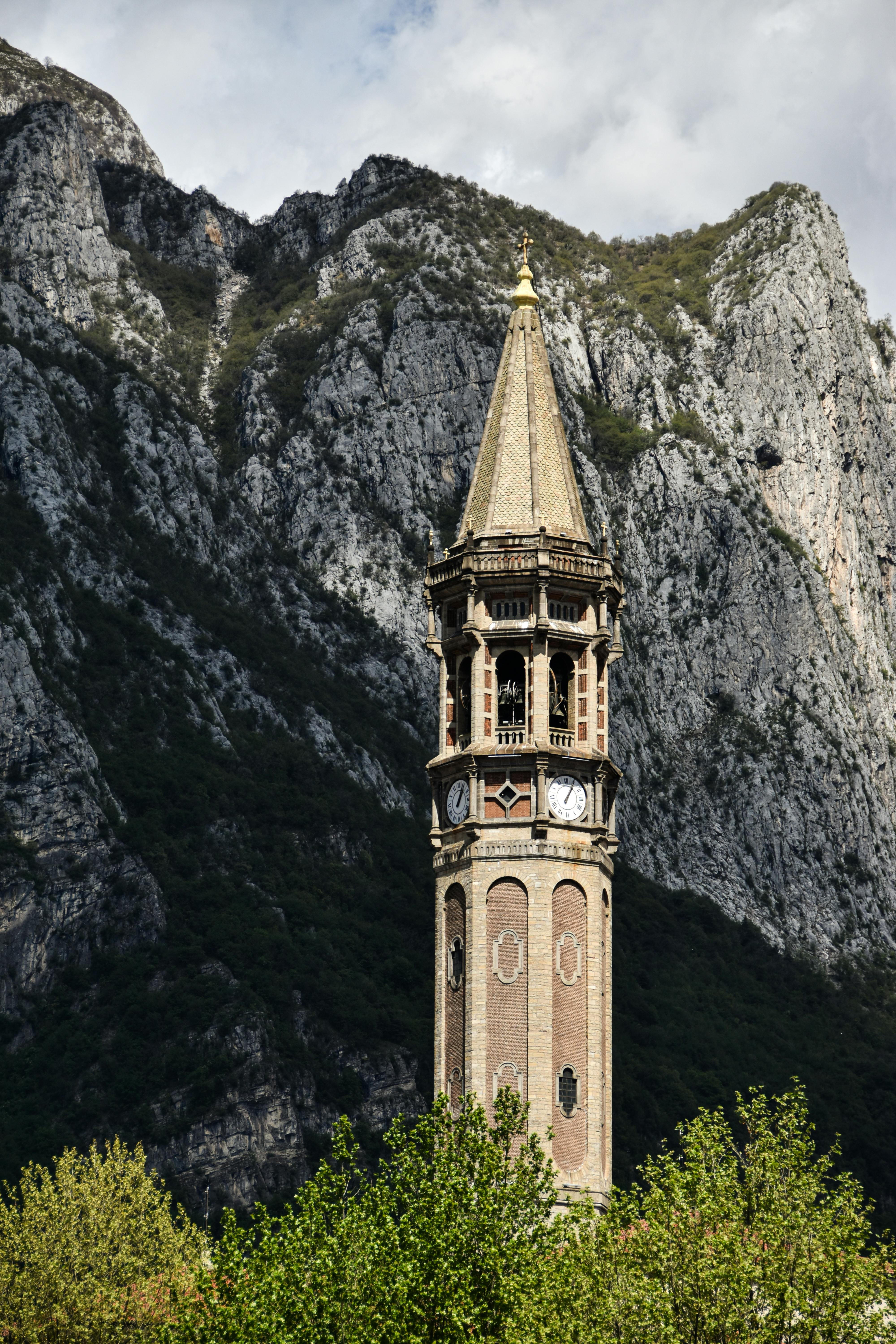 campanile san nicolo lecco italy