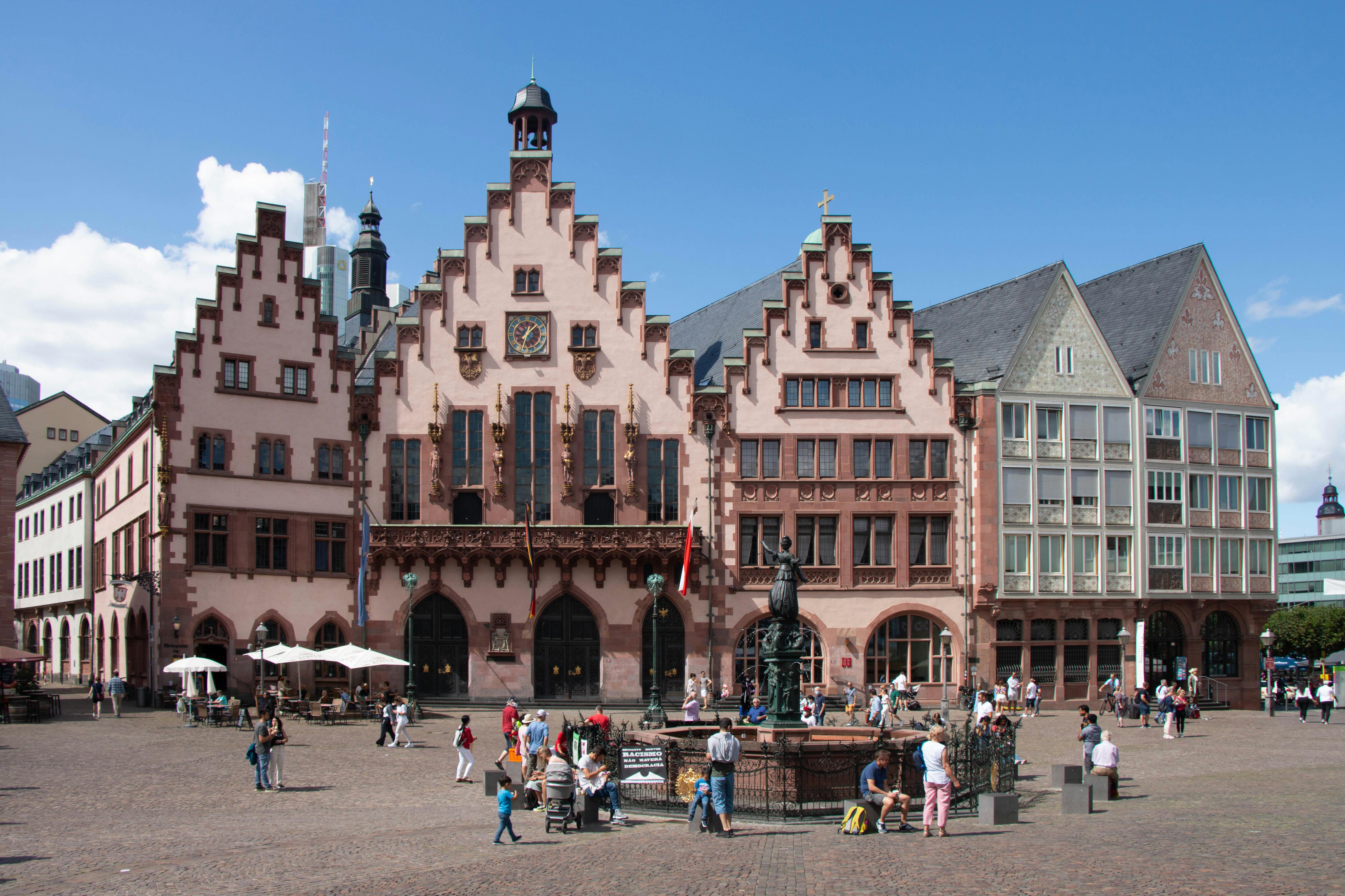 Explore the historic architecture of Römer Square in Frankfurt, Germany.