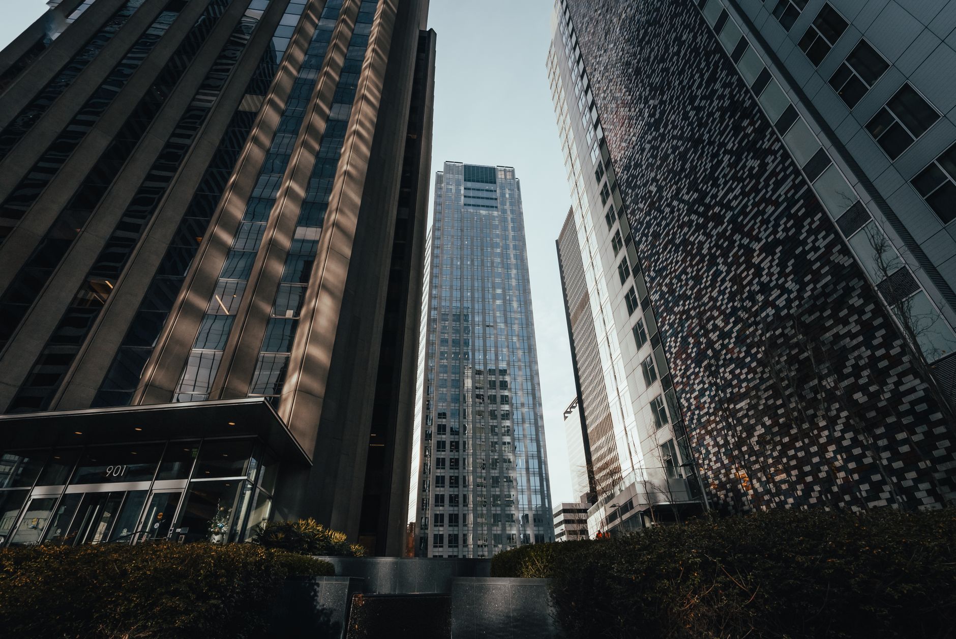 Piper Sandler Sees “Two Halves” in Mortgage Market, Lowers Rithm Capital (RITM)