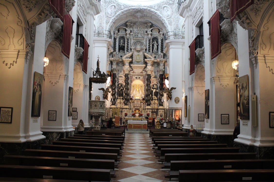 interior de la iglesia conventual de Santo Domingo - fotografia 1