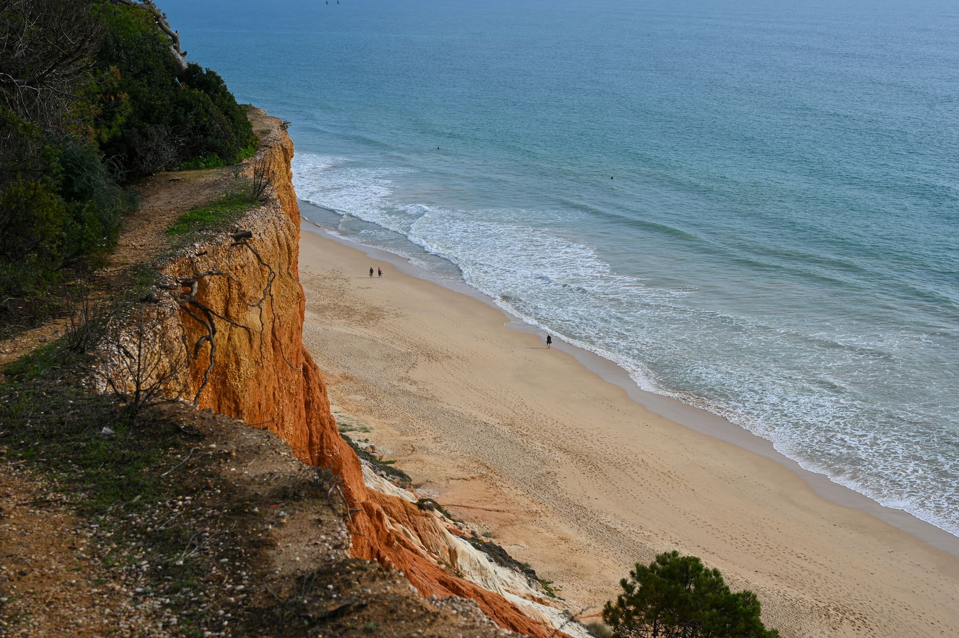 Gli spagnoli dicono che "l'Algarve è una delle migliori destinazioni balneari del mondo" e sottolineano questi 5 luoghi che mostrano il lato "più autentico"