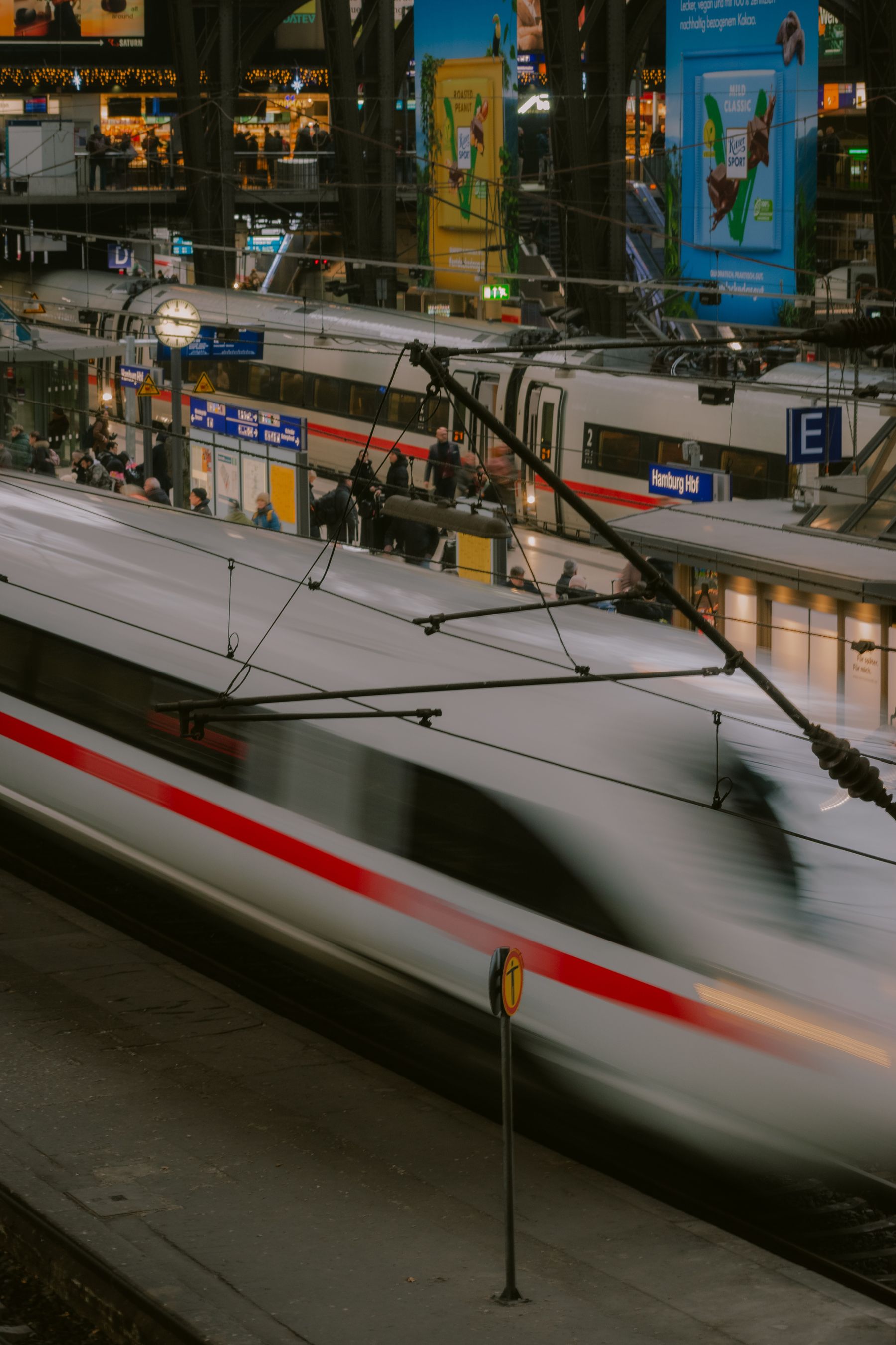 Connectivity as travel infrastructure