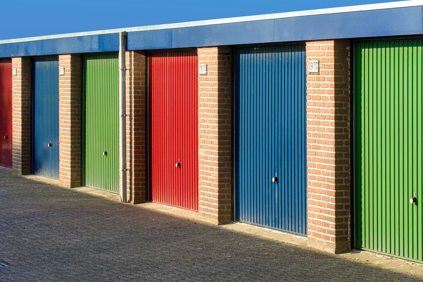 Lock-up garage doors, Cardiff