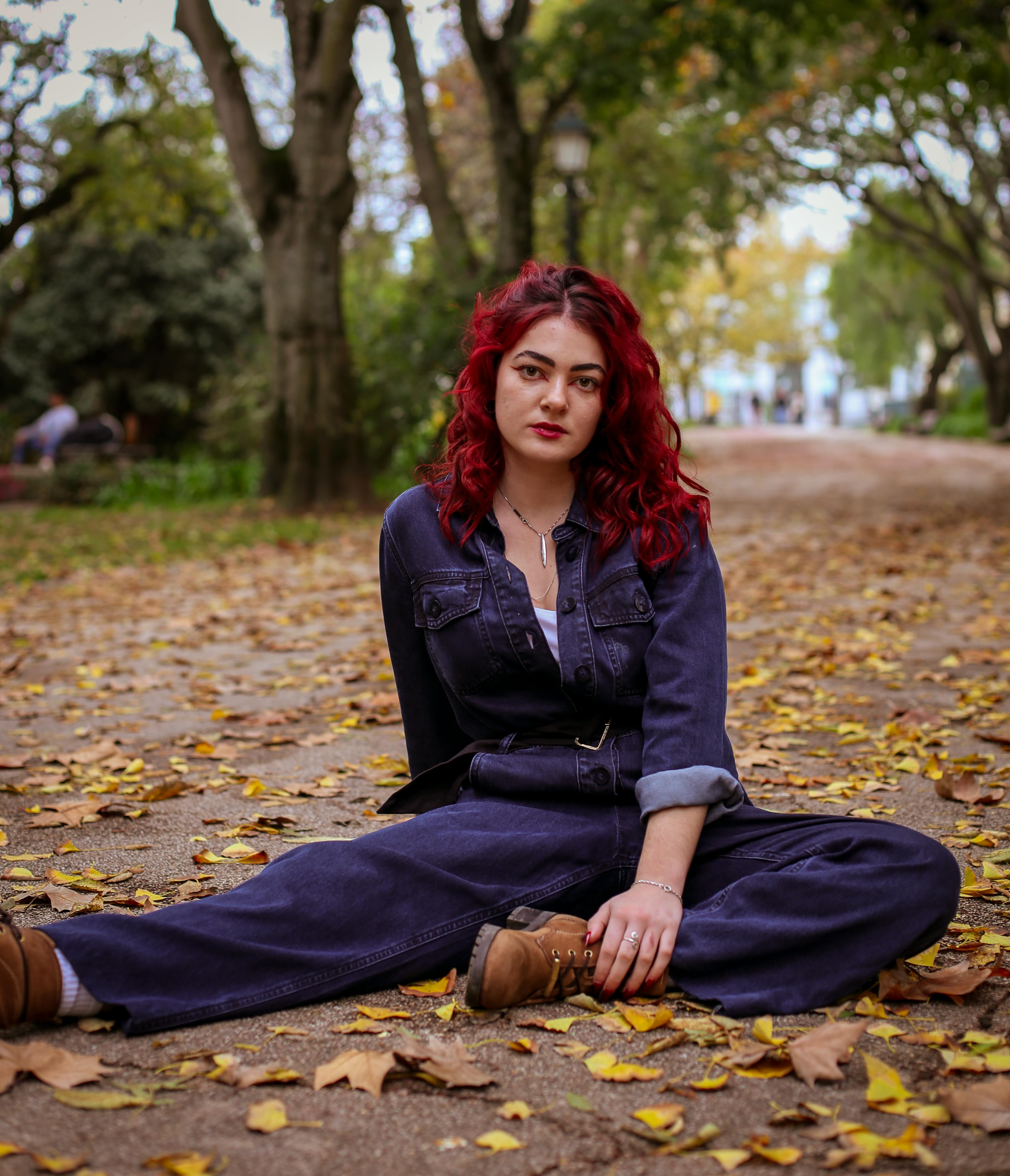 A woman in a park - PixaHive