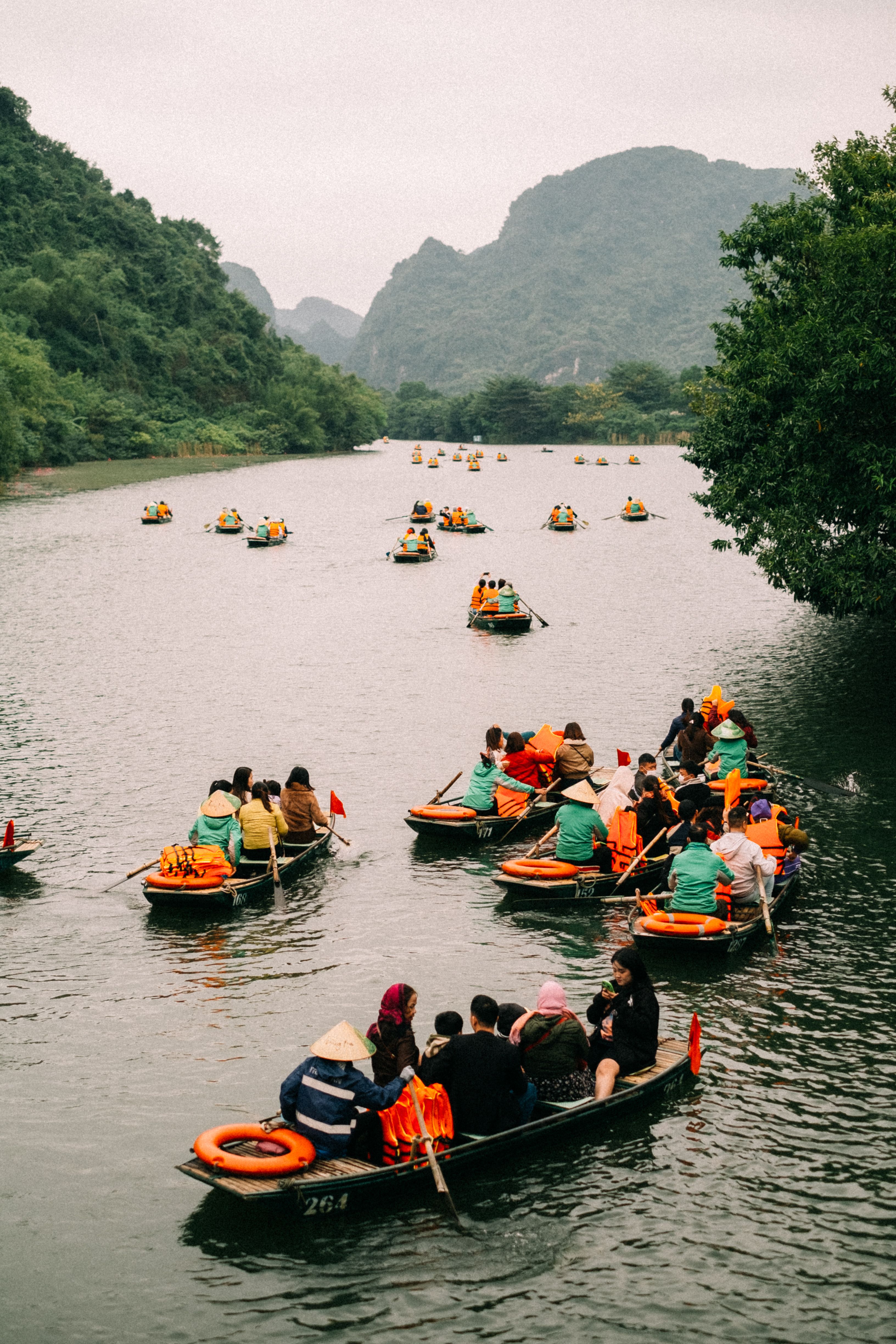 People Riding a Boat · Free Stock Photo