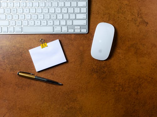 Free Mouse, Notepad and Pen Stock Photo