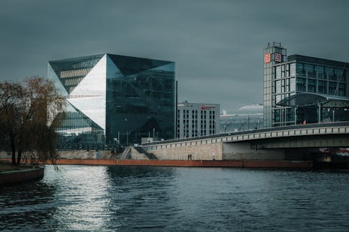 Foto profissional grátis de água, arquitetura contemporânea, Berlim