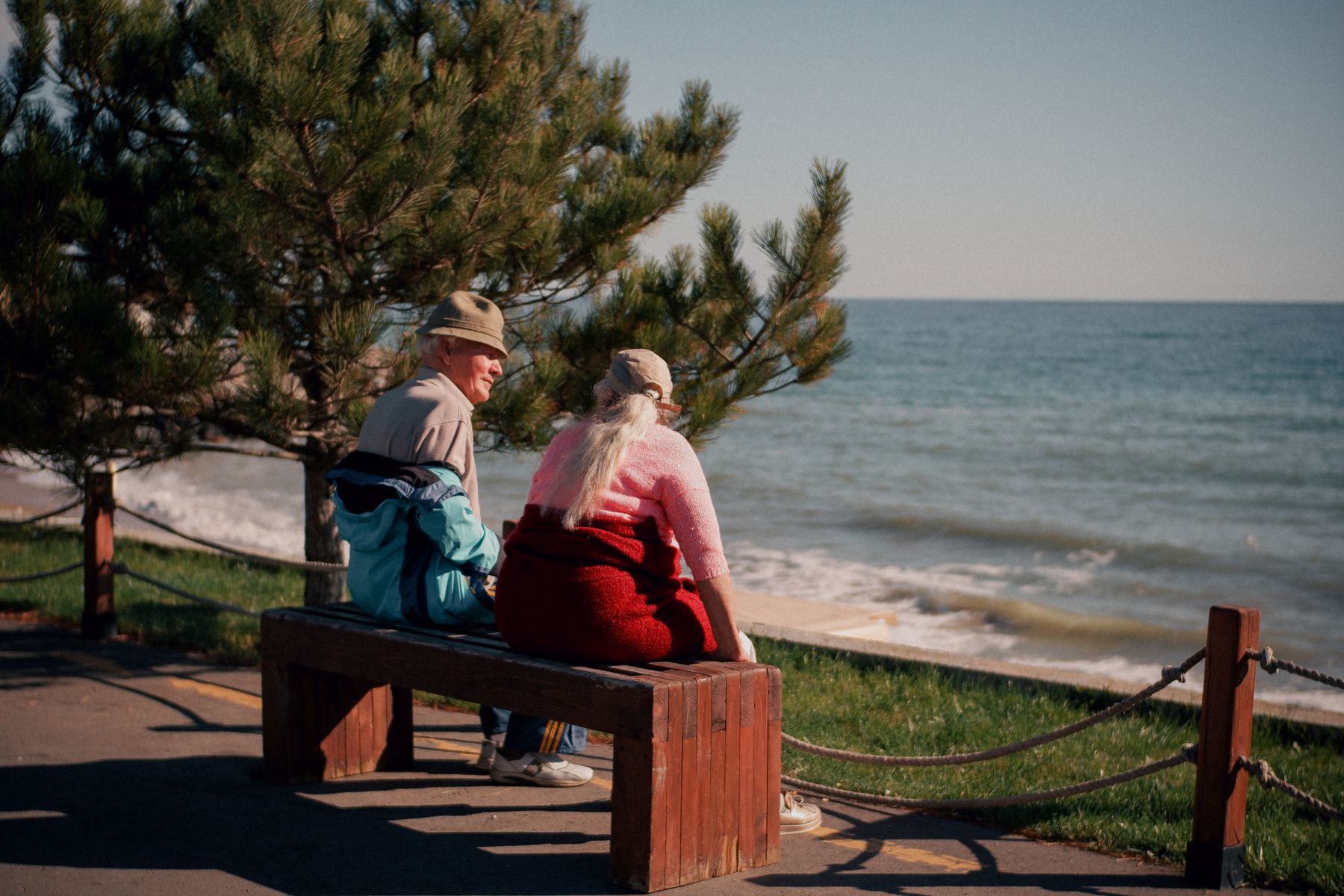 972 Costa Brava Lifestyle — Elderly couple on the seashore