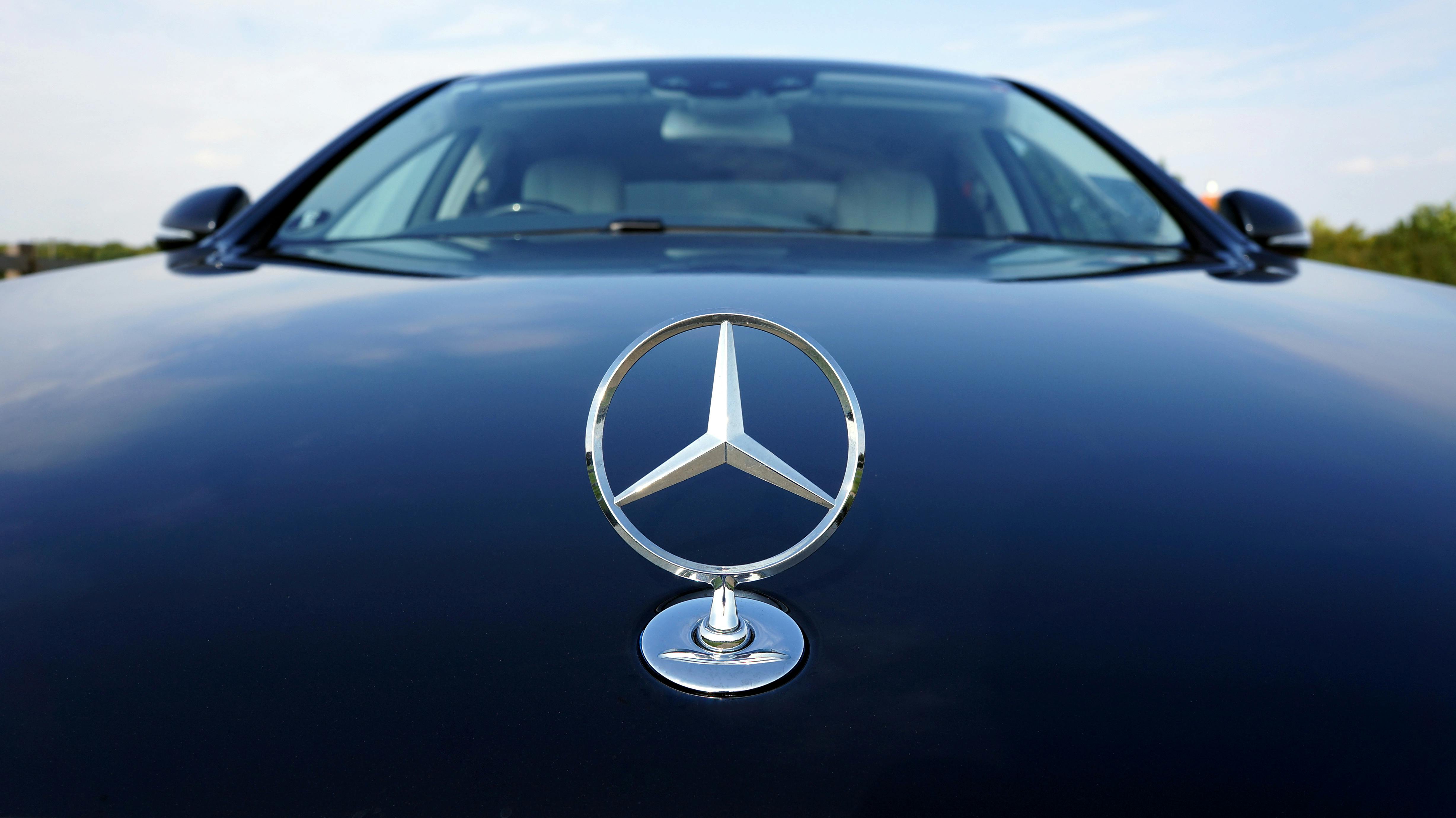 Mercedes Logo Wallpapers - Top 35 Best Mercedes Logo Backgrounds