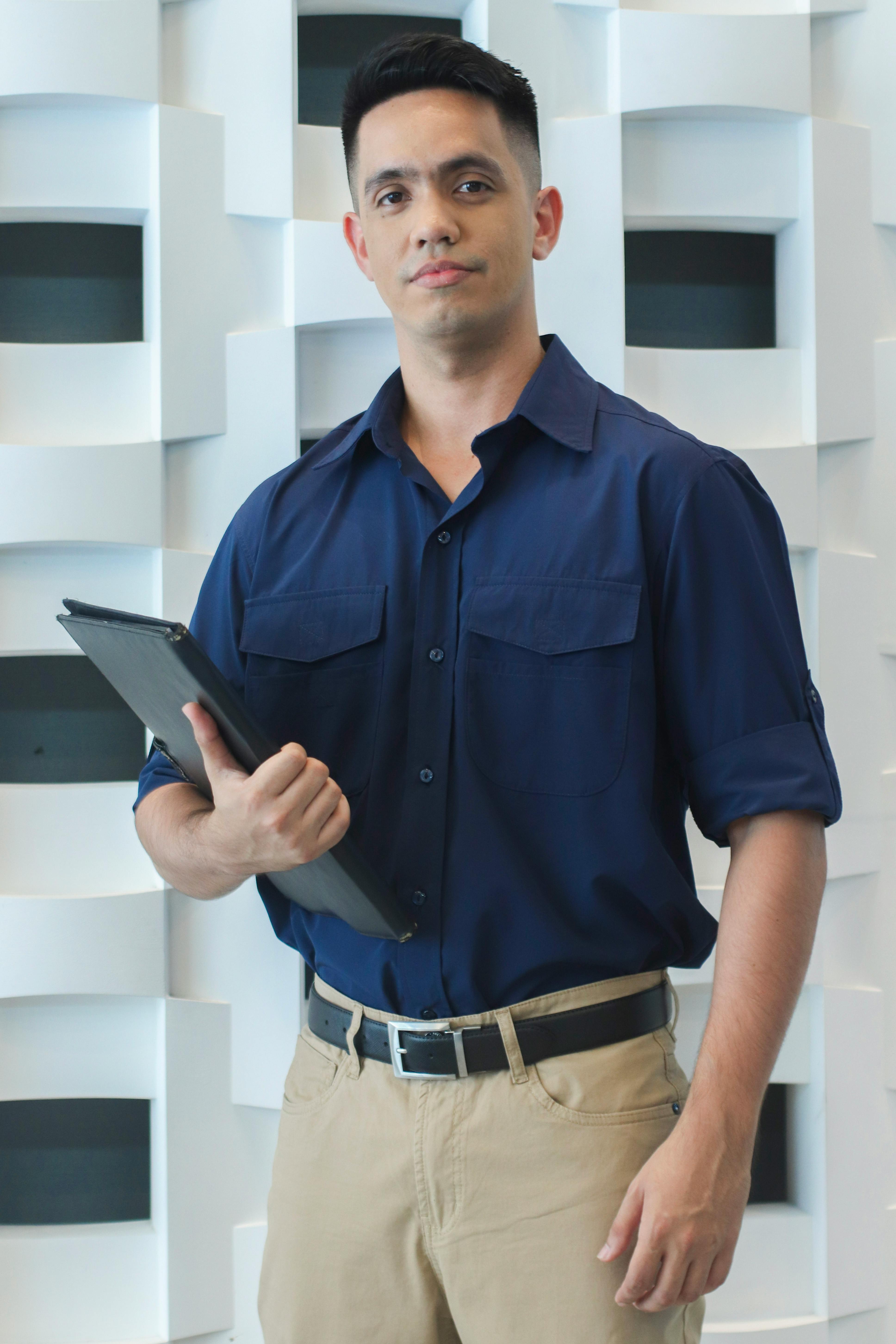 Δωρεάν στοκ φωτογραφιών με smart casual, tablet, αρσενικός Φωτογραφία από στοκ φωτογραφιών