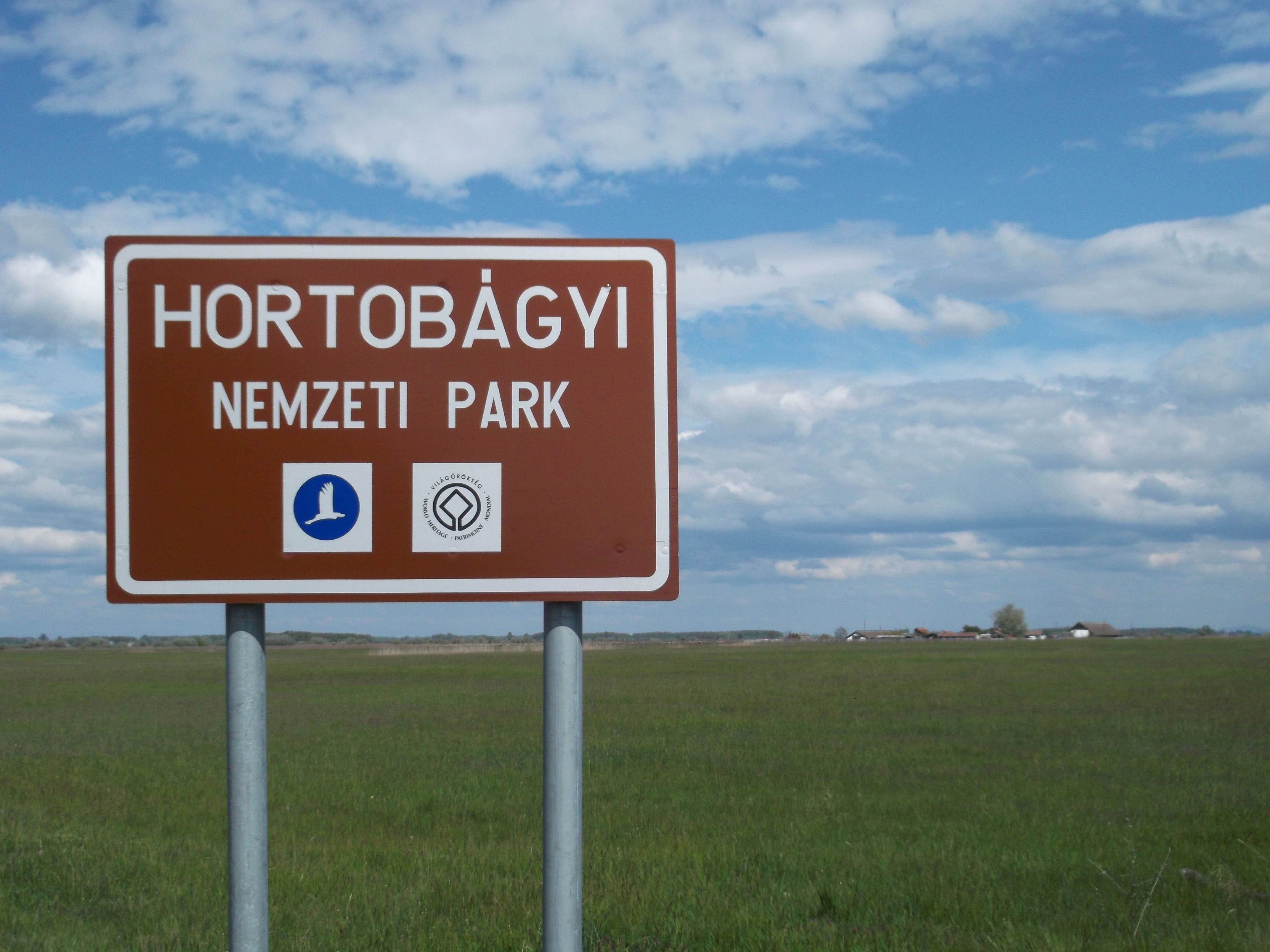 sign-of-hortobagyi-national-park-free-stock-photo
