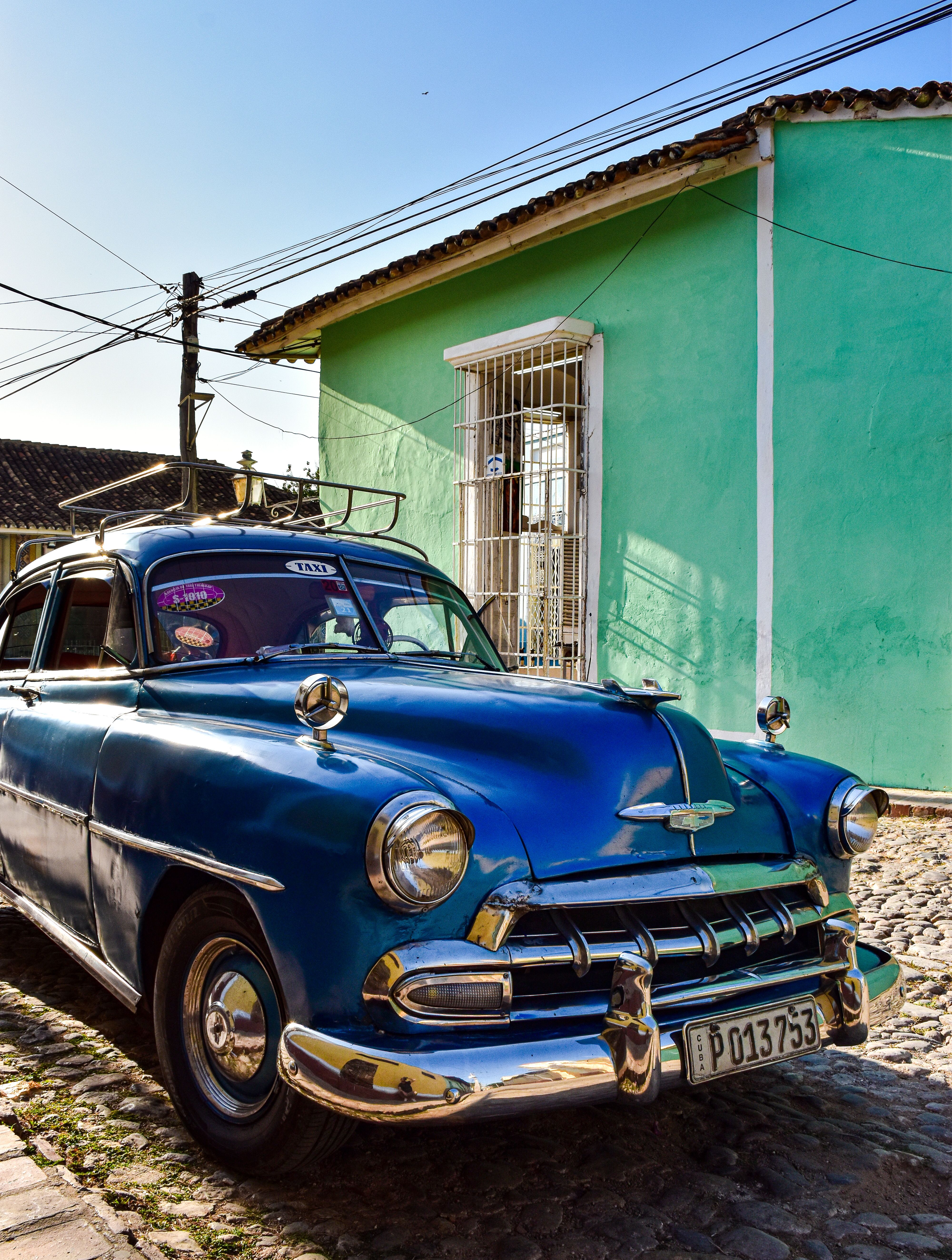 Vintage, Blue Chevrolet in Cuba · Free Stock Photo