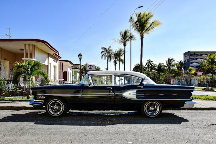 Black Pontiac Star Chief