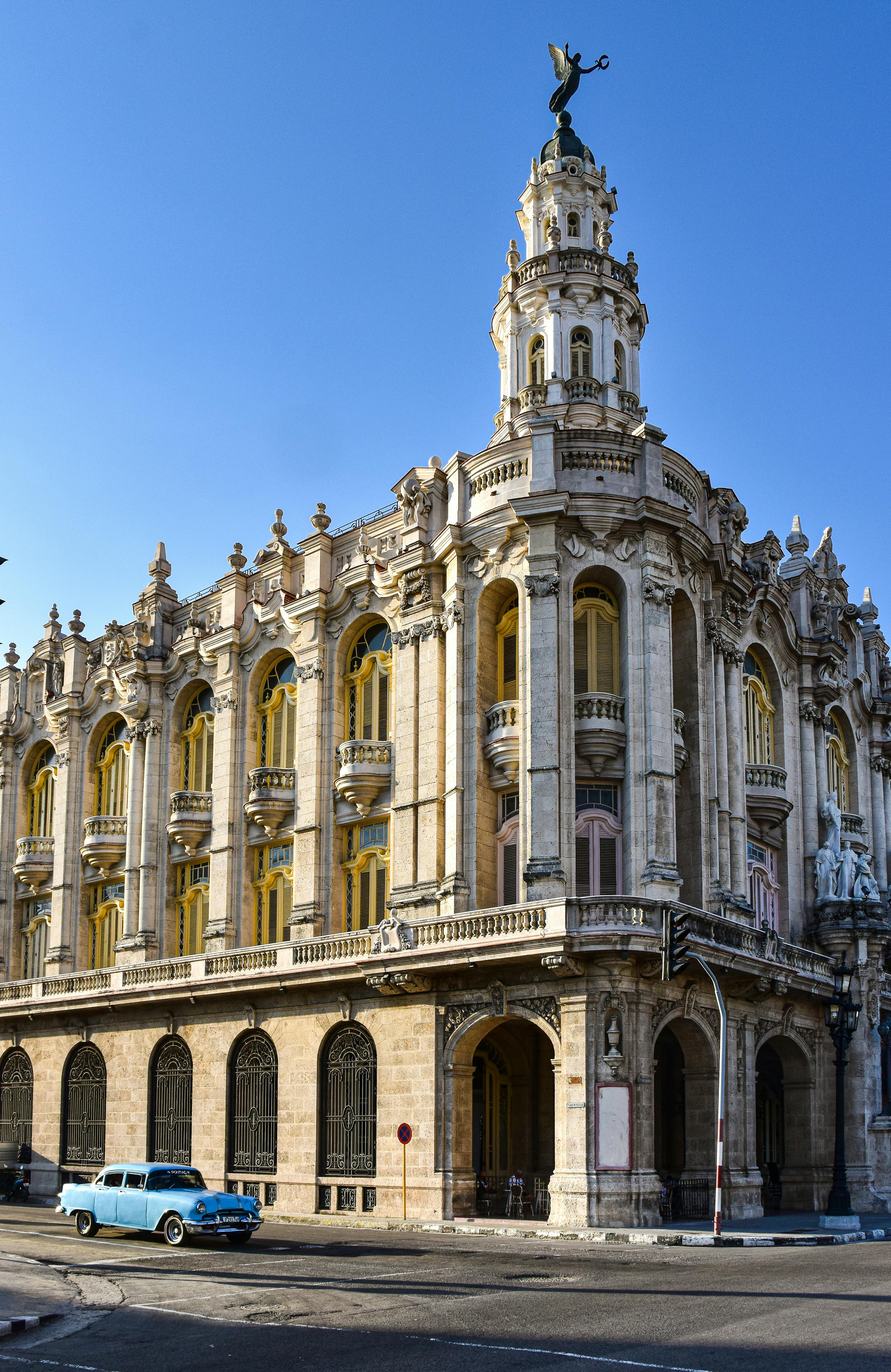 Ücretsiz cephe, dikey atış, dış içeren Ücretsiz stok fotoğraf Stok Fotoğraflar