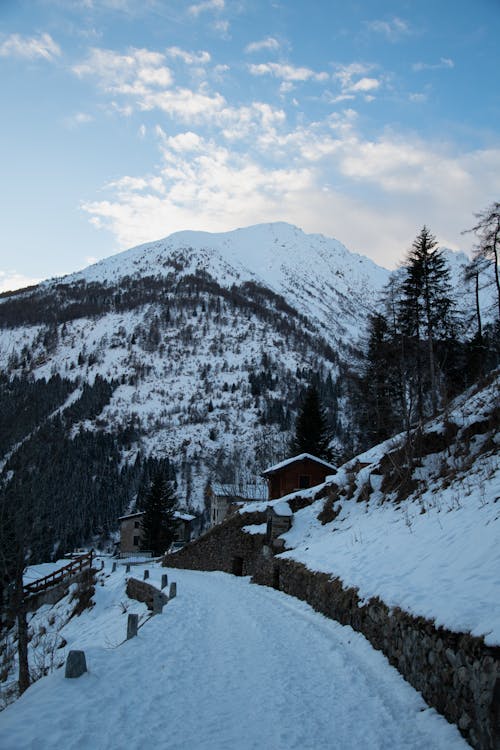 Kostenloses Stock Foto zu außerorts, berge, dorf