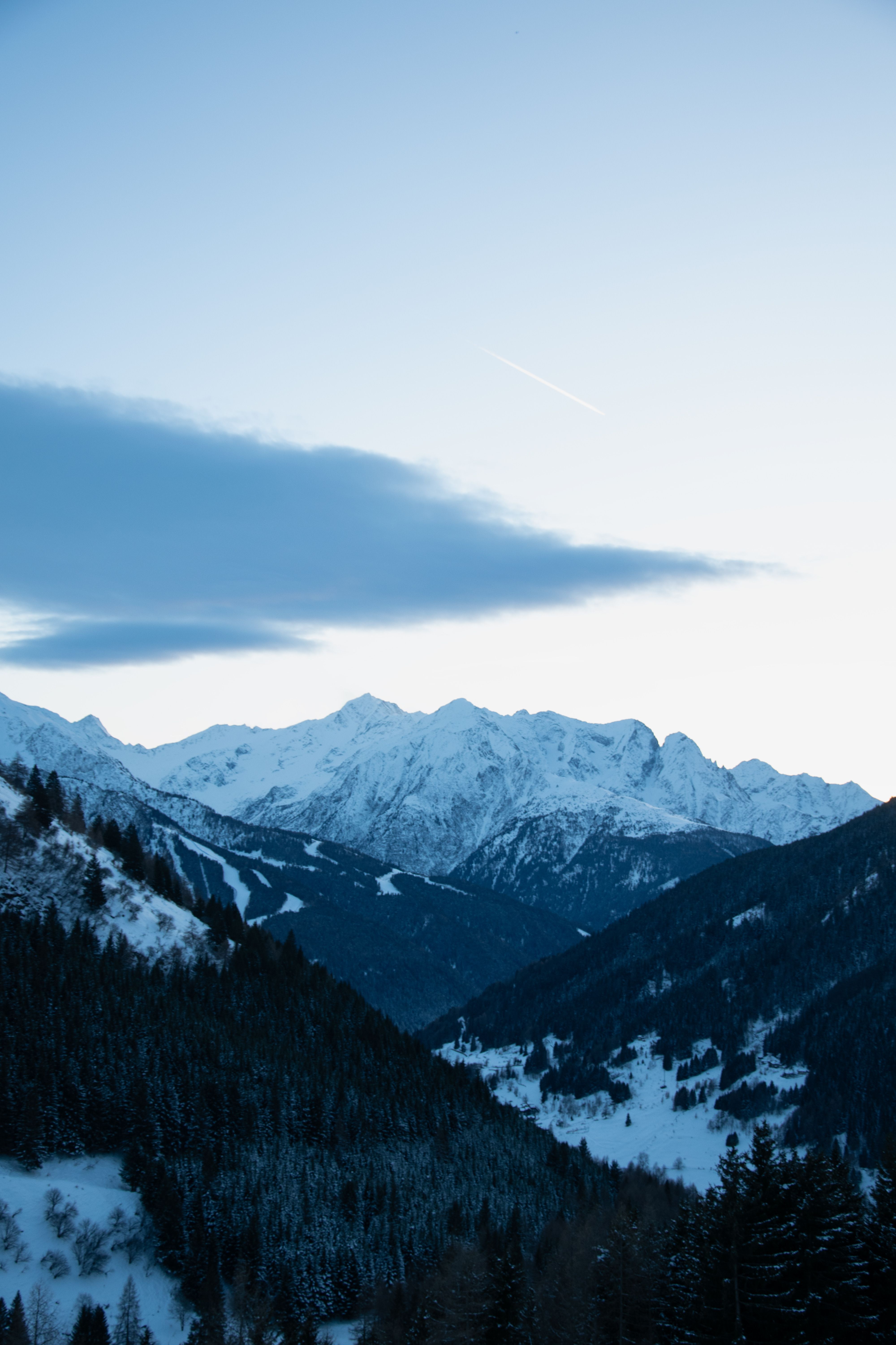 Scenic winter view of snowcapped mountains in Ponte di Legno, Italy.