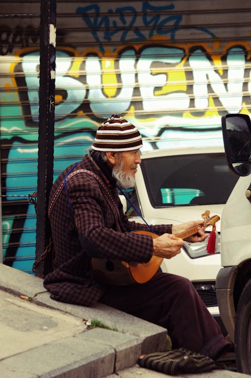 Immagine gratuita di anziano, chitarra acustica, chitarrista