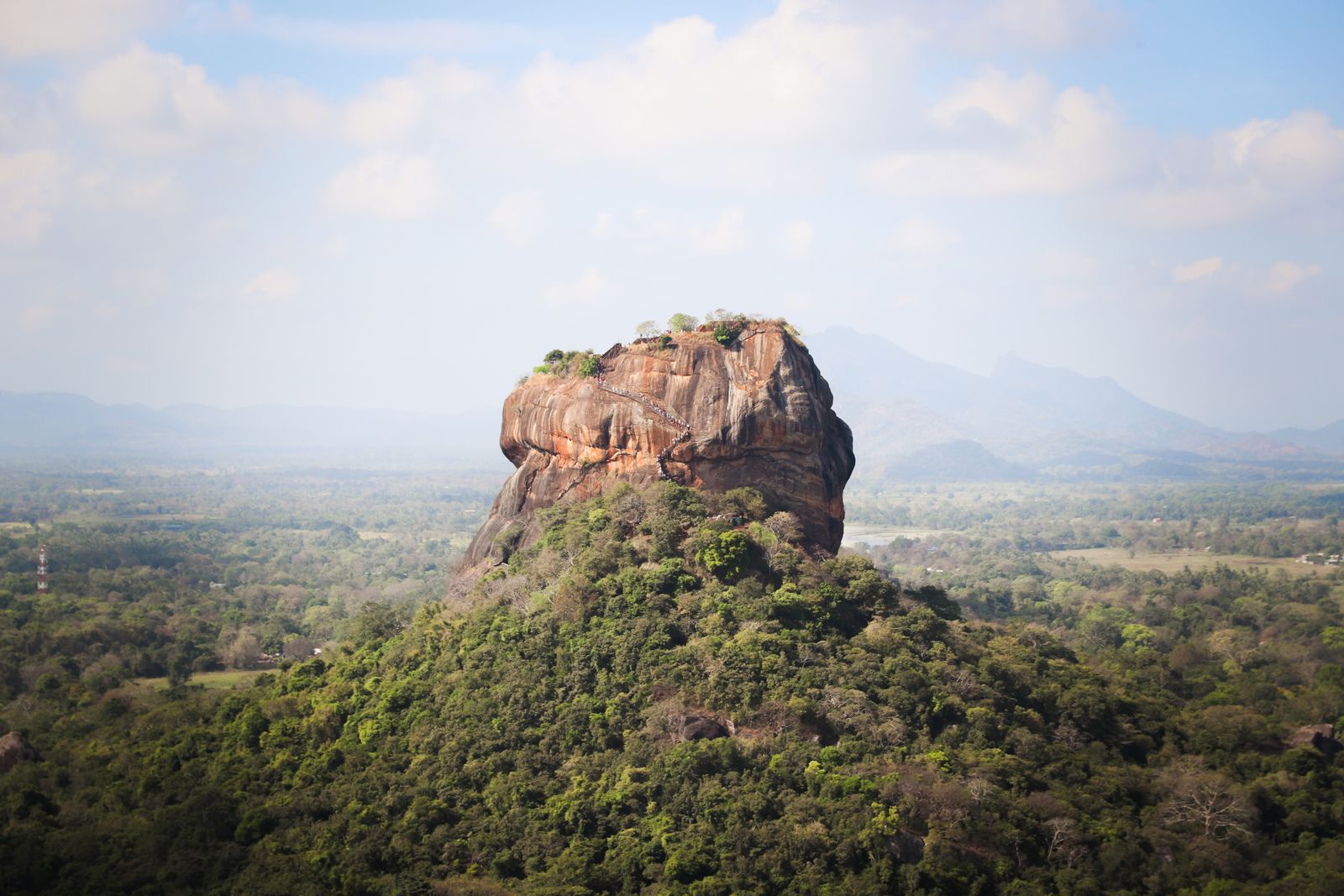Sigiriya travel guide