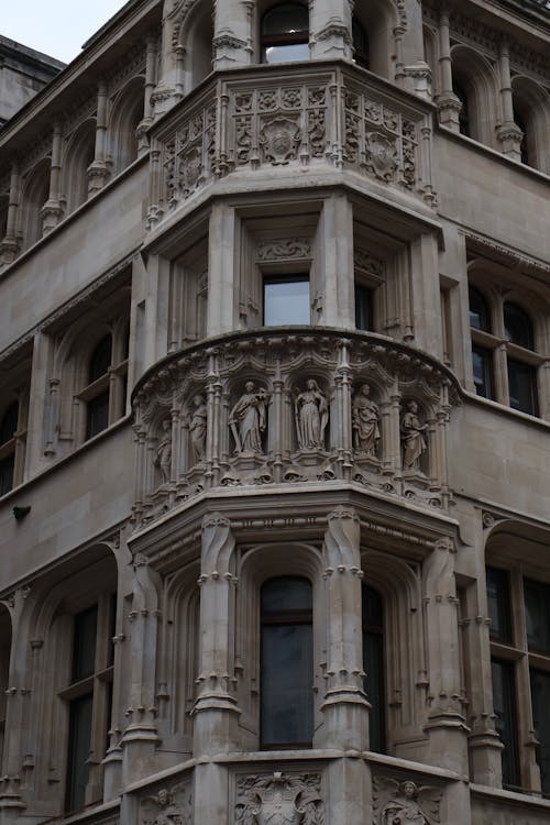 Ornamented Building Corner at Moorgate in London