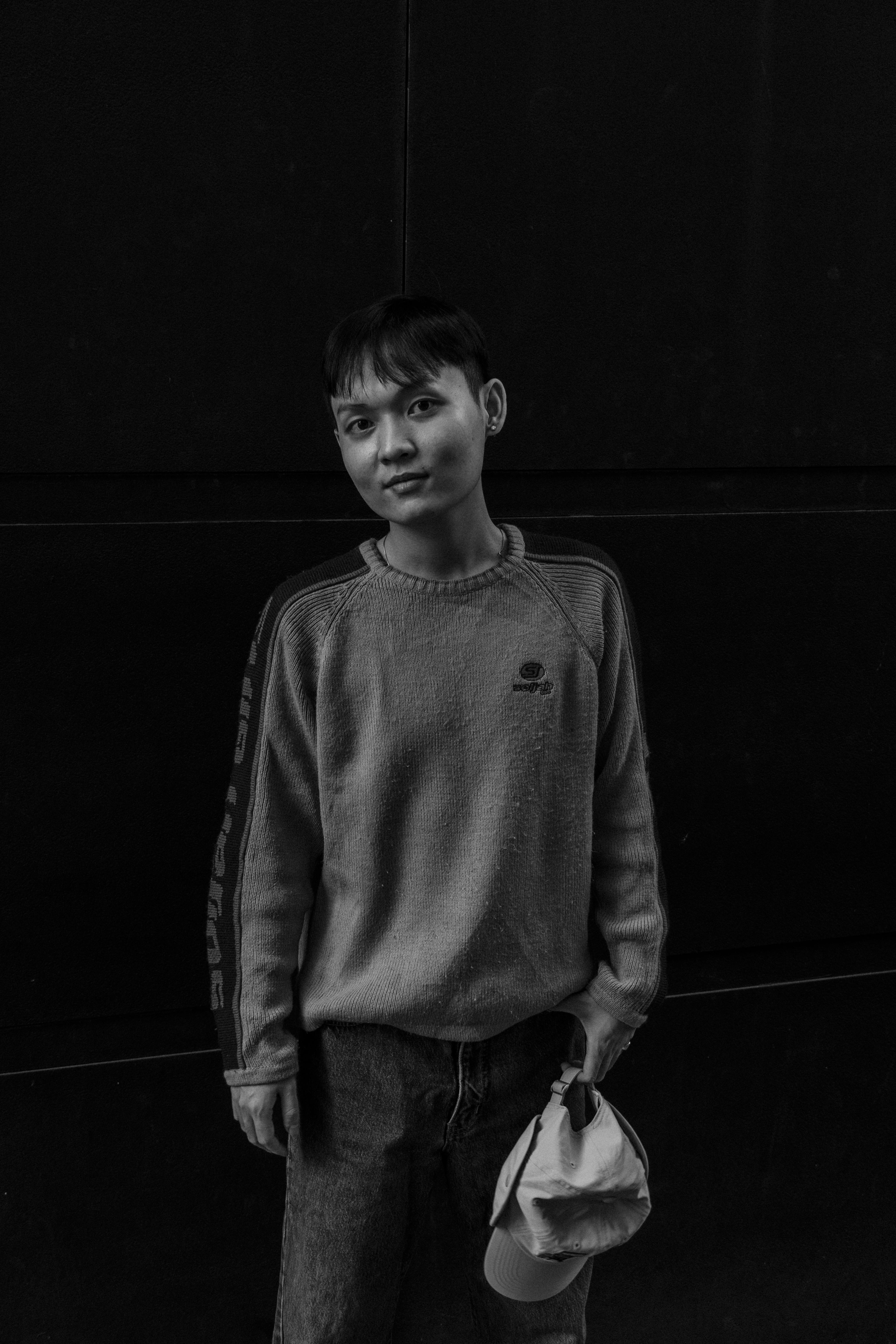 Gratis Immagine gratuita di abbigliamento bianco, abbigliamento nero, adolescente Foto a disposizione